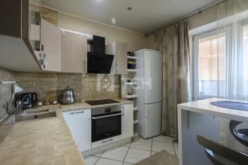 1-комн. квартира, посёлок городского типа Свердловский, Заречная улица, 7, #id1856431