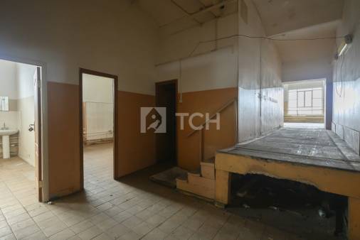 Коммерческая недвижимость, посёлок городского типа Свердловский, Центральная улица, 1, #id1978691