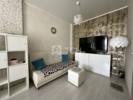 1-комн. квартира, посёлок городского типа Свердловский, Заречная улица, 7, #id1856431