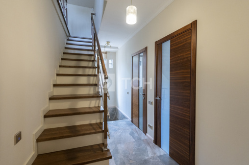 Дом, г.о. Пушкинский, коттеджный посёлок Новое Бортнево, Российская улица, #id1241435