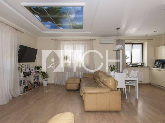 4-комн. квартира, Лесные Поляны, мкр Полянка, 162 #id282687
