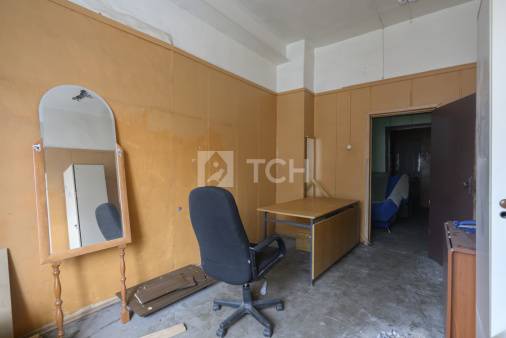 Коммерческая недвижимость, посёлок городского типа Свердловский, Центральная улица, 1, #id1979257