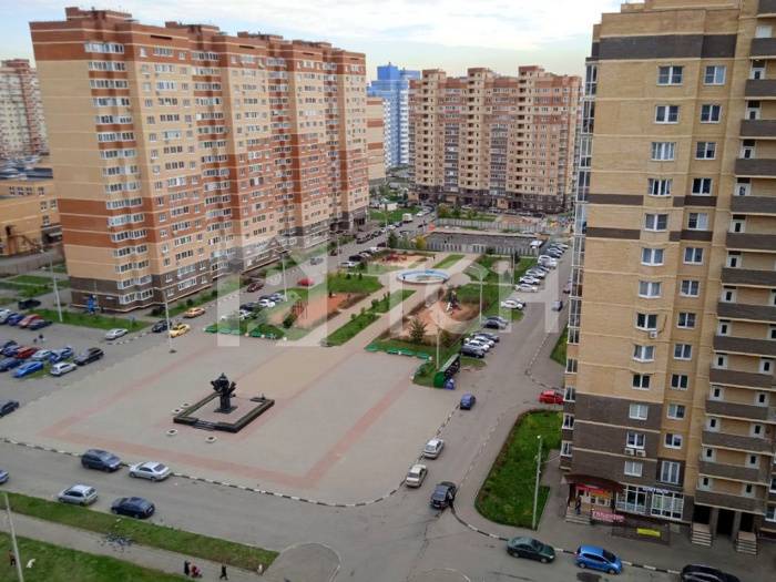 Квартира-студия, рабочий посёлок Свердловский, улица Строителей, 7, #id482634