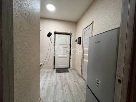 1-комн. квартира, посёлок городского типа Свердловский, Заречная улица, 1, #id1968009