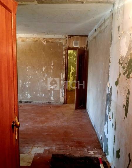 2-комн. квартира, посёлок городского типа Свердловский, Набережная улица, 4А, #id1876500