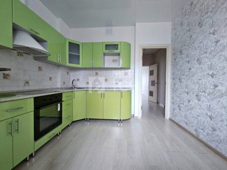 1-комн. квартира, посёлок городского типа Свердловский, улица Строителей, 12, #id1955615