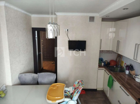 2-комн. квартира, Ивантеевка, Трудовая улица, 22, #id403994