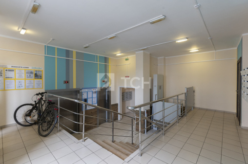 2-комн. квартира, посёлок городского типа Свердловский, Заречная улица, 10, #id1503786