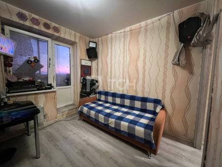 1-комн. квартира, посёлок городского типа Свердловский, Заречная улица, 1, #id1968009