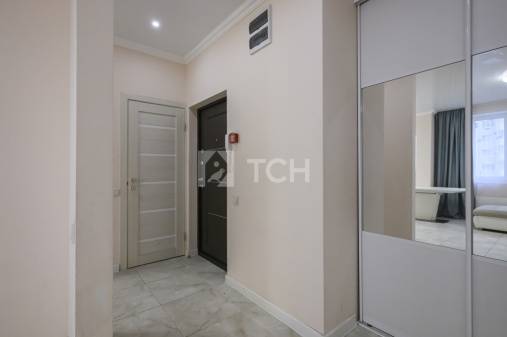 3-комн. квартира, посёлок городского типа Свердловский, Заречная улица, 10, #id1983722