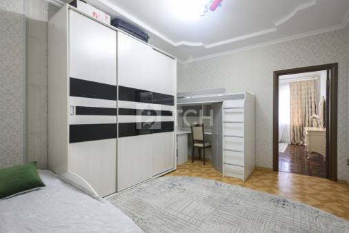 4-комн. квартира, Балашиха, Чистопольская улица, 30, #id1860349