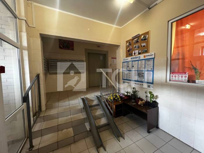 1-комн. Квартира, рабочий посёлок Свердловский, улица Строителей, 8, #id566871