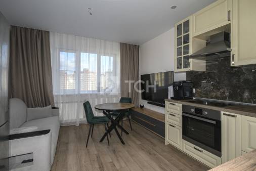 1-комн. квартира, посёлок городского типа Свердловский, улица Строителей, 12, #id1924723