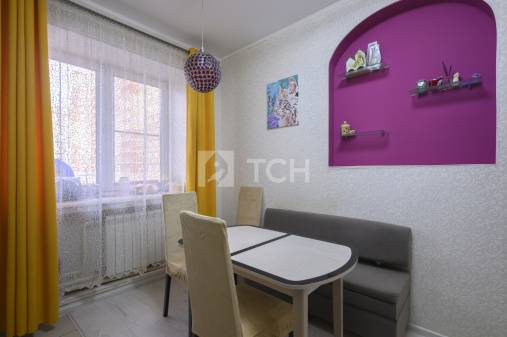 2-комн. квартира, посёлок городского типа Свердловский, Заречная улица, 3, #id1980858