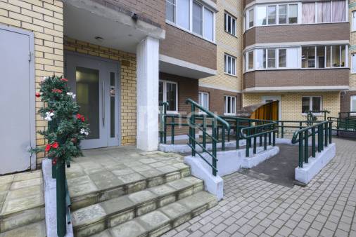 2-комн. квартира, дачный посёлок Зеленоградский, улица Зелёный Город, 3, #id1948317