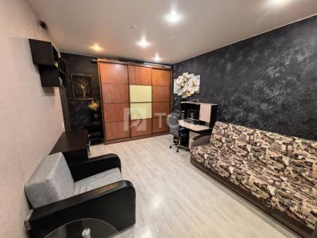 2-комн. квартира, посёлок городского типа Биокомбината, 17Б, #id1876339