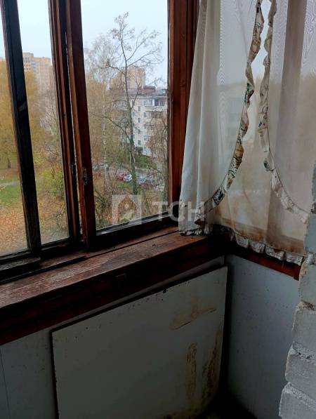 2-комн. квартира, посёлок городского типа Свердловский, Набережная улица, 4А, #id1876500