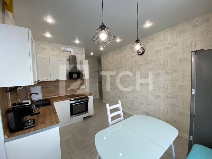 2-комн. Квартира, рабочий посёлок Свердловский, Заречная улица, 7, #id624754