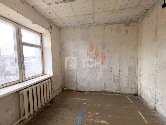 2-комн. квартира, посёлок городского типа Свердловский, Набережная улица, 4А, #id1876500