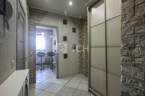 1-комн. квартира, посёлок городского типа Свердловский, Заречная улица, 7, #id1856431