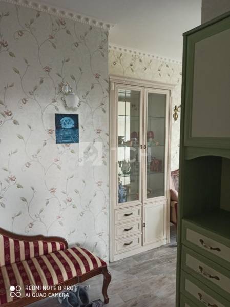 1-комн. квартира, посёлок городского типа Свердловский, Молодёжная улица, 1, #id1952409