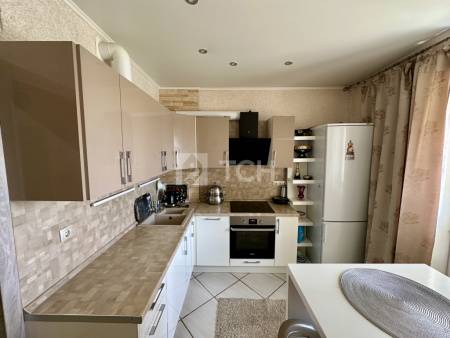 1-комн. квартира, посёлок городского типа Свердловский, Заречная улица, 7, #id1856431