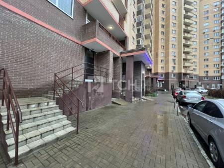 1-комн. квартира, посёлок городского типа Свердловский, Заречная улица, 1, #id1968009