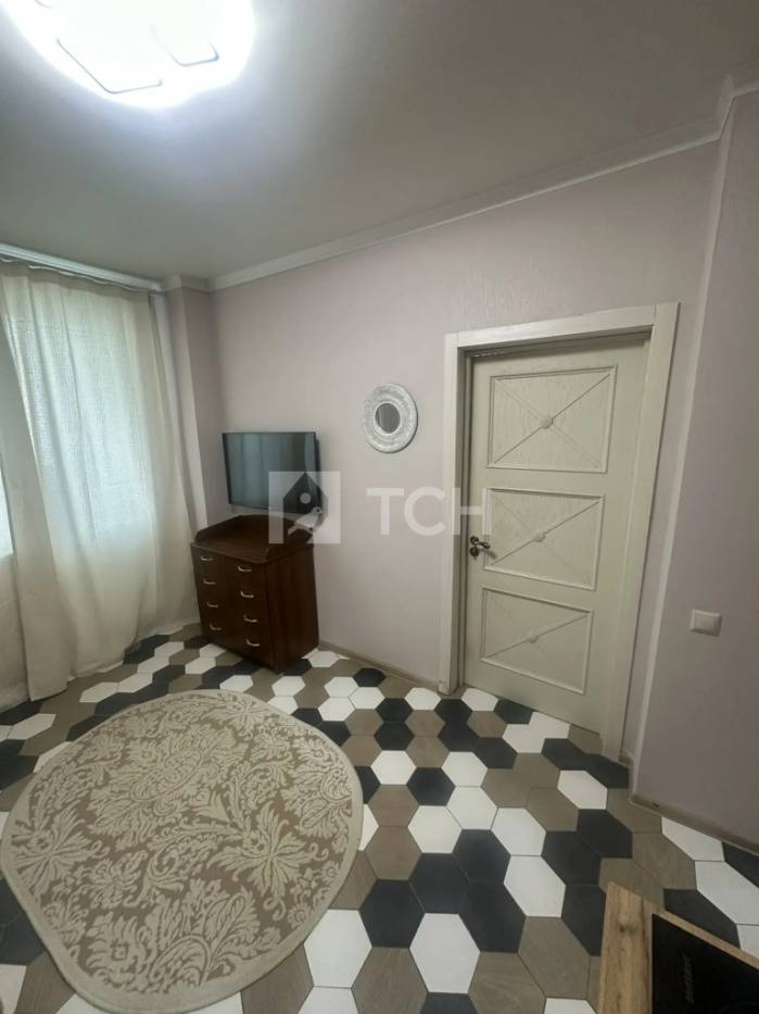 1-комн. квартира, посёлок городского типа Свердловский, Заречная улица, 10, #id2145094