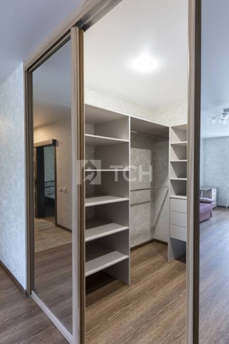 2-комн. квартира, рабочий посёлок Лесной, Школьная улица, 2А, #id1644035