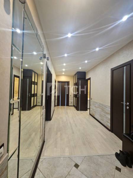 3-комн. квартира, Королёв, улица Маяковского, 4, #id1962432