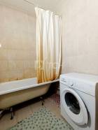 2-комн. квартира, посёлок городского типа Свердловский, улица Строителей, 3, #id2219516
