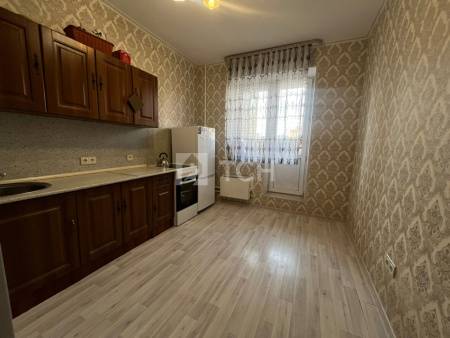 1-комн. квартира, посёлок городского типа Свердловский, Берёзовая улица, 2, #id1759988