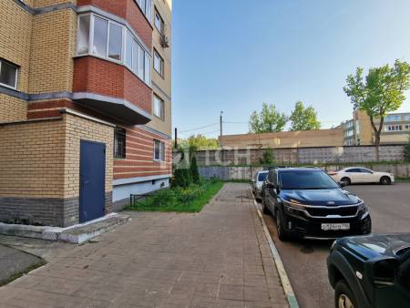 Квартира-студия, посёлок городского типа Свердловский, улица Михаила Марченко, 10, #id1946574