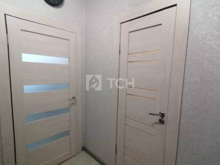 1-комн. квартира, посёлок городского типа Свердловский, улица Строителей, 9, #id1907626