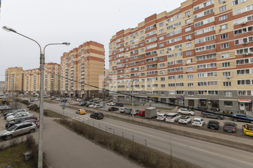 2-комн. квартира, посёлок городского типа Свердловский, Заречная улица, 10, #id1503786