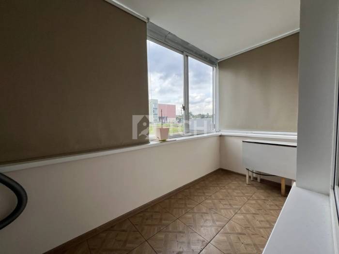 1-комн. квартира, посёлок городского типа Свердловский, улица Строителей, 9, #id2268526
