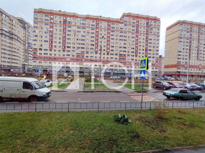 1-комн. квартира, Свердловский, ул Молодежная, 3 #id279717