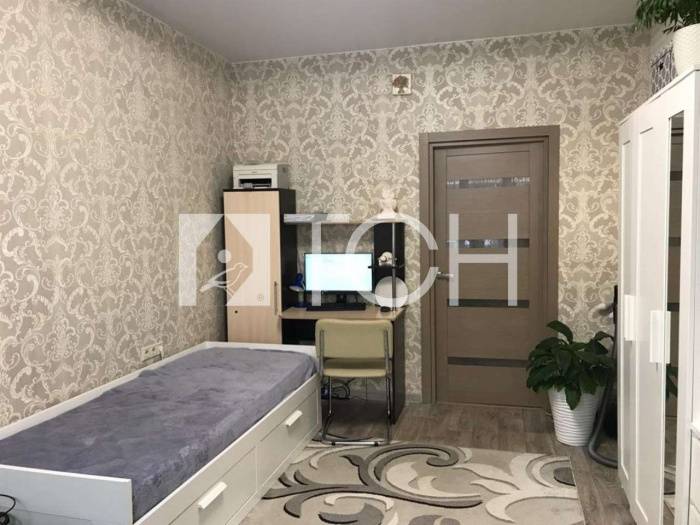 1-комн. квартира, Свердловский, ул Молодежная, 3 #id304036