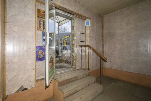 Коммерческая недвижимость, посёлок городского типа Свердловский, Центральная улица, #id1978498