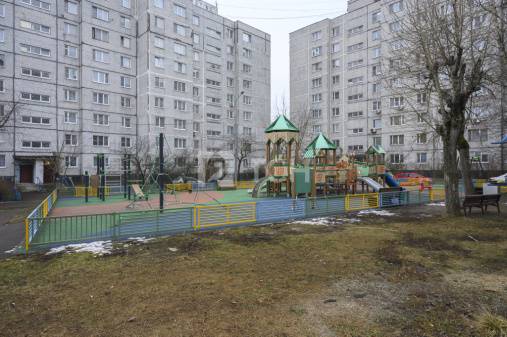 3-комн. квартира, посёлок Биокомбината, 27, #id1966096