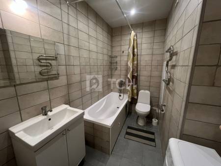 Квартира-студия, посёлок городского типа Свердловский, Заречная улица, 13, #id1962140