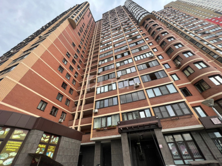 3-комн. квартира, Красногорск, Молодёжная улица, 2, #id1213299