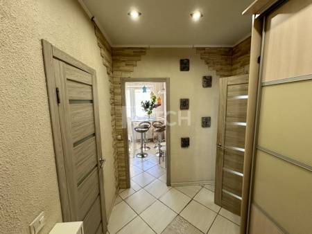 1-комн. квартира, посёлок городского типа Свердловский, Заречная улица, 7, #id1856431