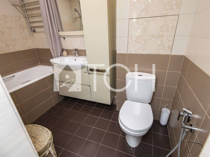 5-комн. квартира, Королев, пр-кт Космонавтов, 41к1 #id270790