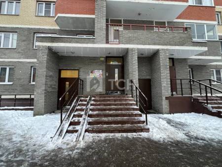 1-комн. квартира, посёлок городского типа Свердловский, Берёзовая улица, 4, #id1988110