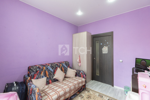 2-комн. квартира, посёлок городского типа Свердловский, Заречная улица, 10, #id1503786