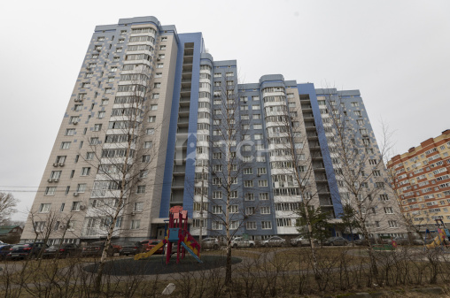 2-комн. квартира, посёлок городского типа Свердловский, Заречная улица, 10, #id1503786