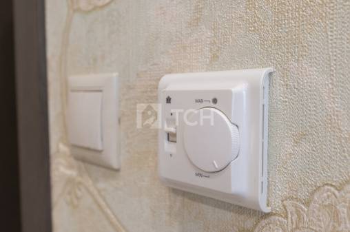 2-комн. квартира, рабочий посёлок Лесной, Школьная улица, 2А, #id1644035