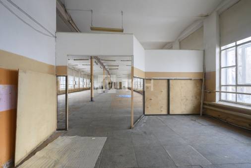 Коммерческая недвижимость, посёлок городского типа Свердловский, Центральная улица, 1, #id1978691