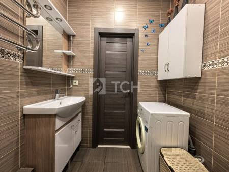 2-комн. квартира, посёлок городского типа Биокомбината, 17Б, #id1876339